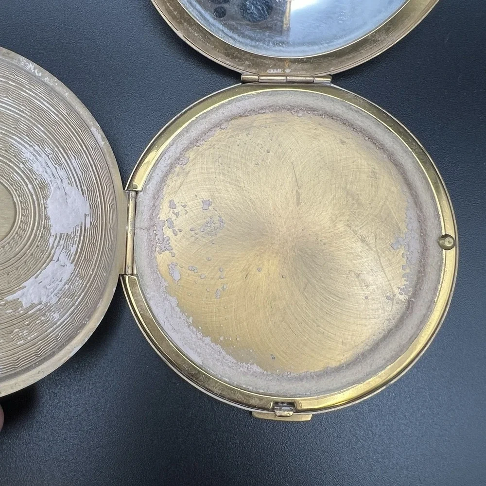 Elgin American Compact Mirror Case Gold Tone w/ Flowers 1940's Made USA Vintage